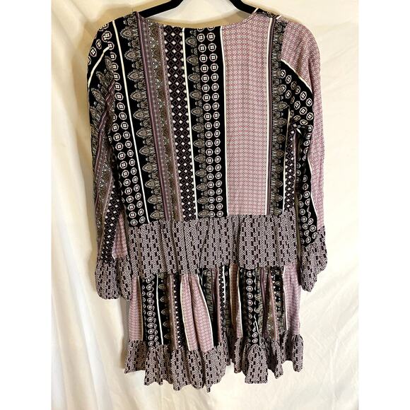 Easel Dress - Picture 1 of 6